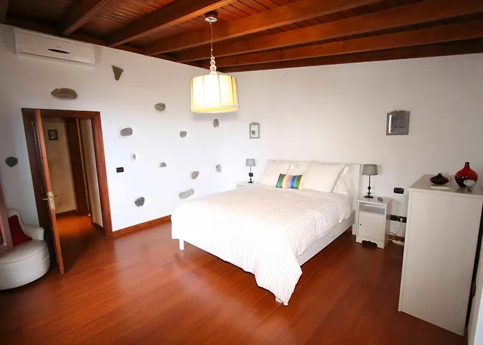 Bonita Casa Espectacular Vista * ギア・デ・イソラ